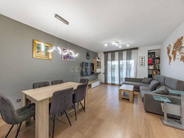 Apartamento en Venta en Castell Poble Vell