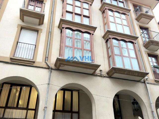 Apartamento en venta en Castro Urdiales, Centro. PISO ZONA CENTRO. Apartamentos Castro.
