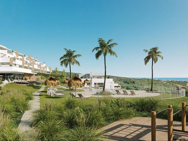 Apartamento en venta en Casares, Doña Julia Golf. Piso nuevo de 3 dormitorios Comunidad con SPA Casares Costa. Apartamentos.