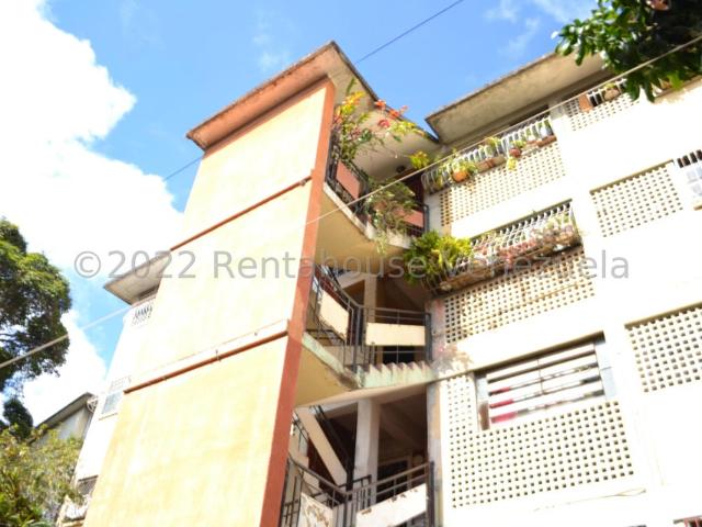 Apartamento en Venta en Catia, Caracas