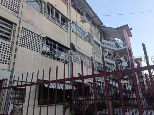 Apartamento en Venta en Catia, Caracas