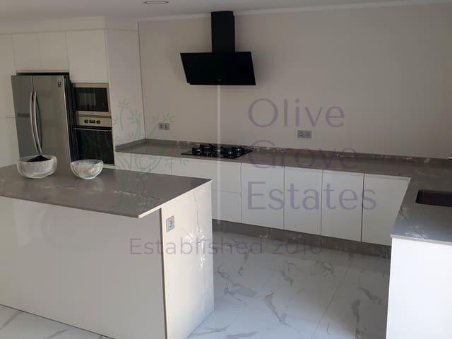 Apartamento en venta en Caudete, Albacete