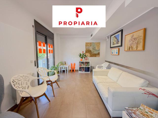 Apartamento en venta en Cervelló. PISO EN EL CENTRO CON BALCÓN Y BAÑO EN SUIT. Apartamentos.