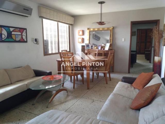 Apartamento en Venta en Ciudad Ojeda Zulia 98 m2. 3 hab