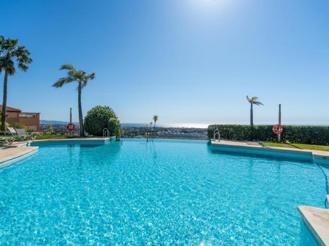 Apartamento en venta en construcción en Benahavís Málaga
