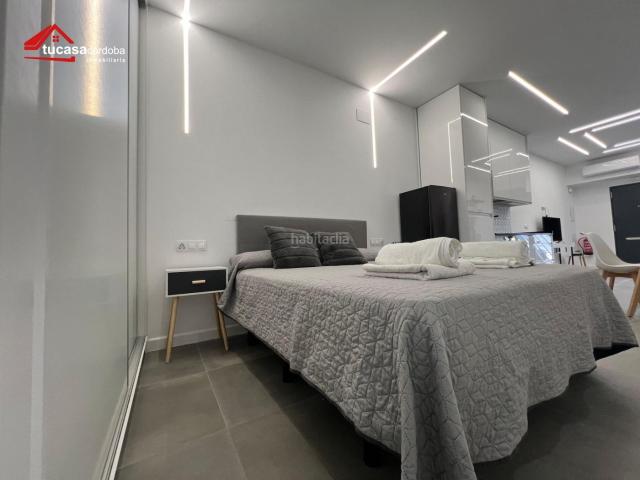 Apartamento en venta en Córdoba, Fuensanta Arcángel. OPORTUNIDAD EN EL ARCÁNGEL LOFT DE DISEÑO AÑO 2022 40 m2 TOTALMENTE AMUEBLADO Y EQUIPADO. Apartamentos.
