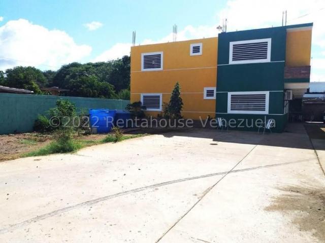 Apartamento en Venta en Coro Falcón 414 m2. 9 hab