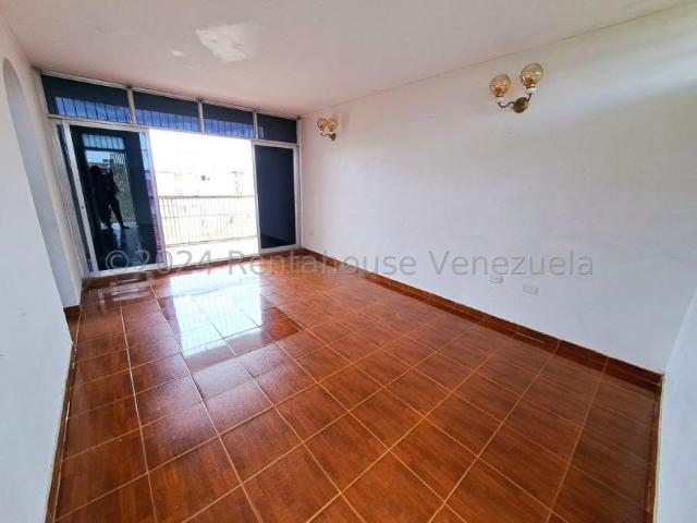 Apartamento en Venta en Coro Falcón 62 m2. 3 hab