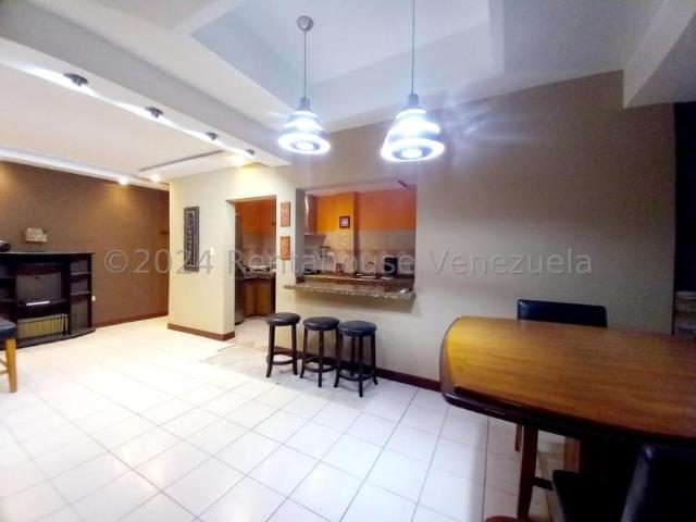 Apartamento en Venta en Coro Falcón 84 m2. 3 hab