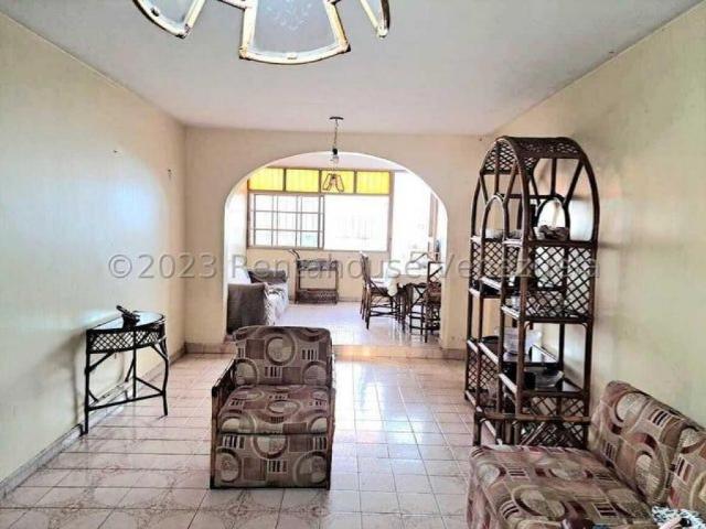 Apartamento en Venta en Coro Falcón 90 m2. 3 hab