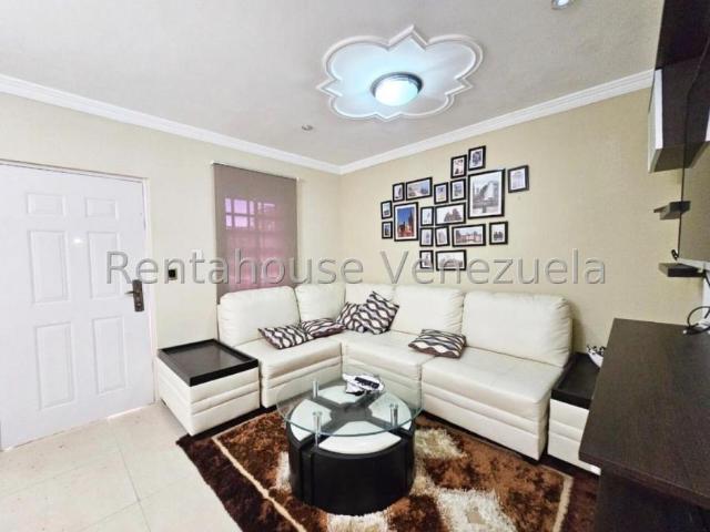 Apartamento en Venta en Coro Falcón 98 m2. 3 hab