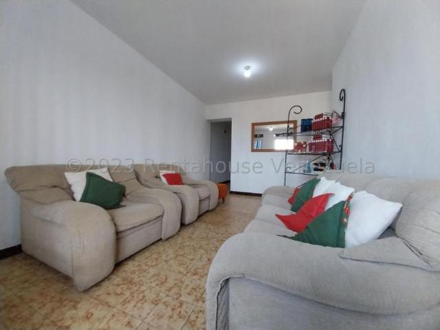 Apartamento en Venta en Coro Falcón 108 m2. 3 hab