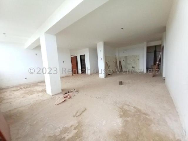 Apartamento en Venta en Coro Falcón 194 m2. 5 hab