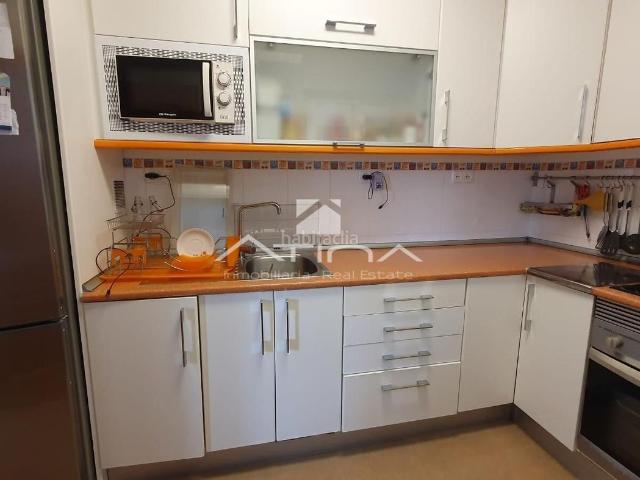 Apartamento en venta en Daimús. Apartamento totalmente reformado con vistas al mar situado en 1 línea playa Daimús. Apartamentos.