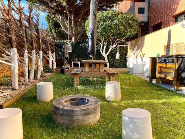 Apartamento en venta en Dénia, El Puerto. EXCLUSIVA VIVIENDA DE 2 DORMITORIOS CON JARDÍN PRIVADO EN LAS ROTAS DENIA. Apartamentos.