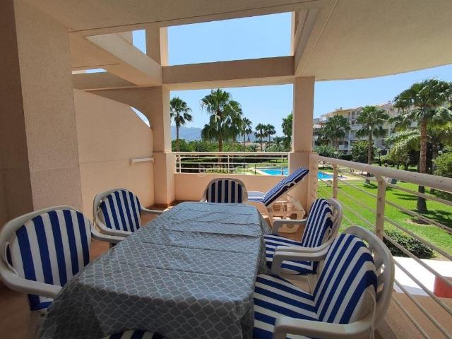Apartamento en venta en Dénia, Les Bovetes La Felicidad. Grandes zonas comunes y entorno familiar. Apartamentos.