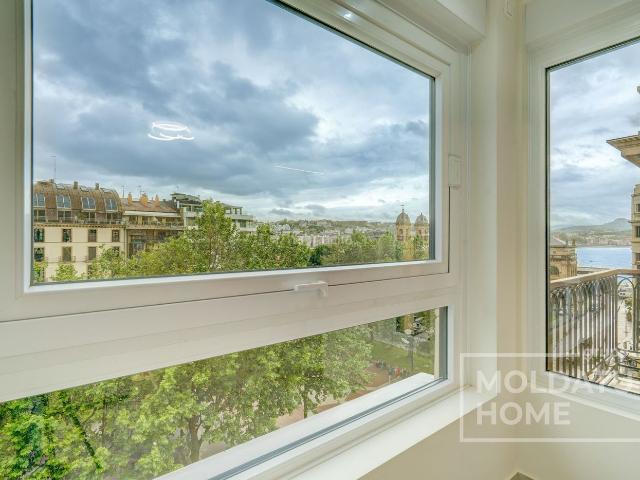 Apartamento en venta en Donostia San Sebastián, Área Romántica. APARTAMENTO EN BOULEVARD SAN SEBASTIÁN. Apartamentos Donostia San.