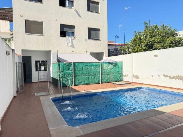 Apartamento en venta en Dos Hermanas, Centro Doña Mercedes. MAGNÍFICO APARTAMENTO EN REAL UTRERA. Apartamentos Dos.