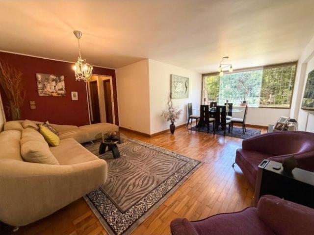 Apartamento en venta en el cafetal Juli