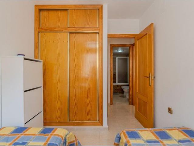 APARTAMENTO EN VENTA EN EL CENTRO DE TORREVIEJA 2 DORMITORIOS 1 BAÑO Y TERRAZA ORIENTACION SUR