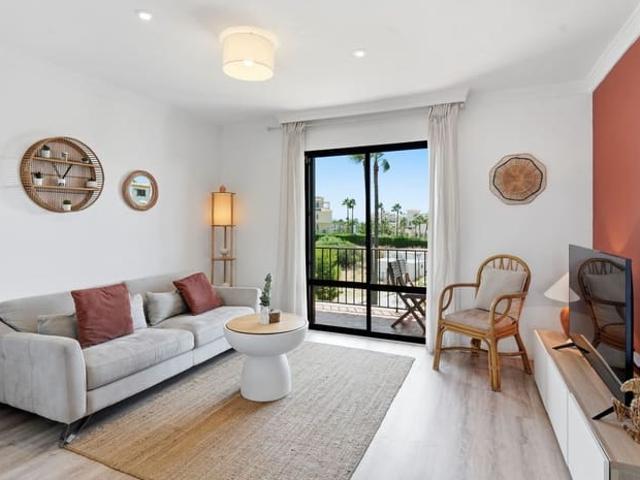 Apartamento en venta en El Chaparral, Málaga Costa del Sol