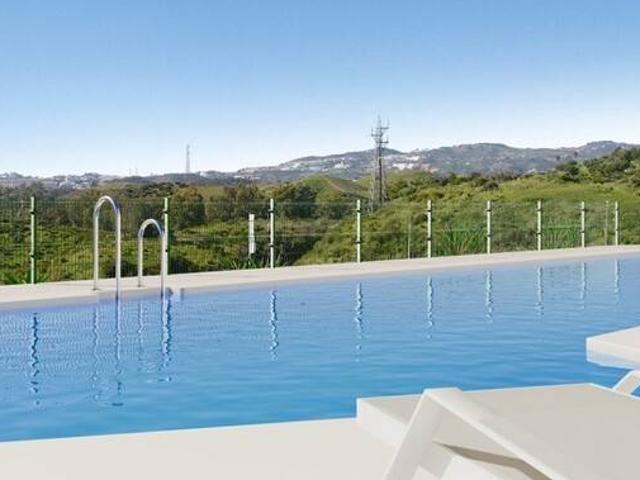 Apartamento en Venta en El Faro de Calaburra Chaparral