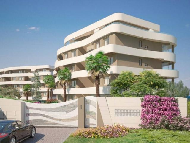 Apartamento en Venta en El Faro de Calaburra Chaparral