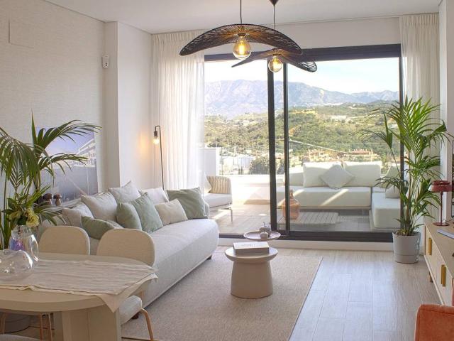 Apartamento en Venta en El Faro de Calaburra Chaparral
