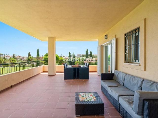 Apartamento en Venta en El Faro de Calaburra Chaparral
