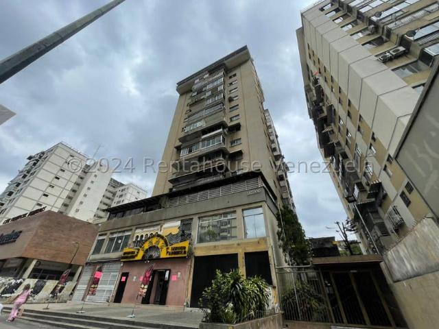 Apartamento en Venta en El Marques, Caracas