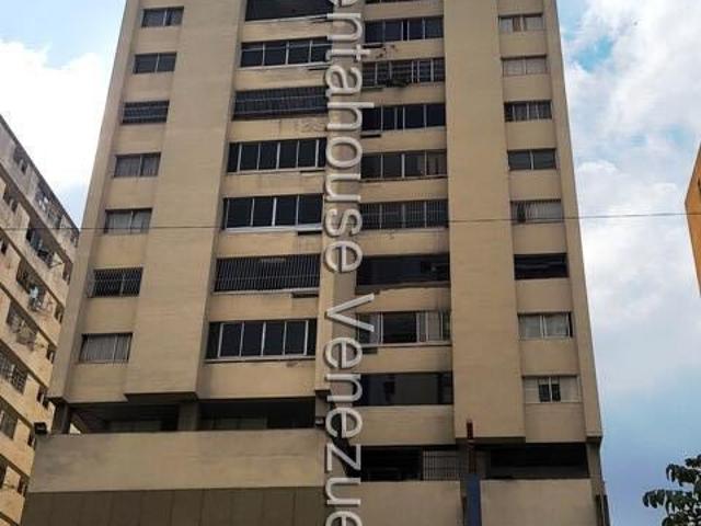 Apartamento en Venta en El Marques, Caracas