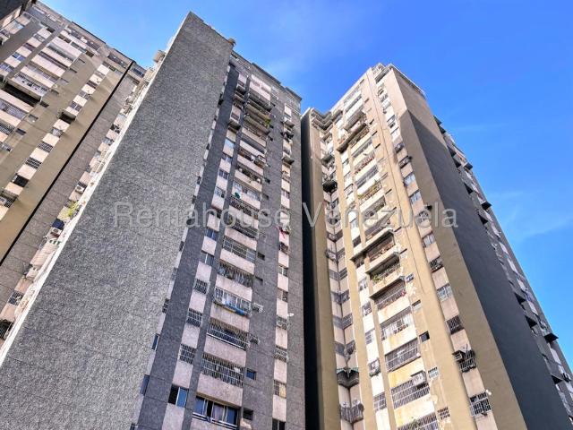 Apartamento en Venta en El Paraiso, Caracas