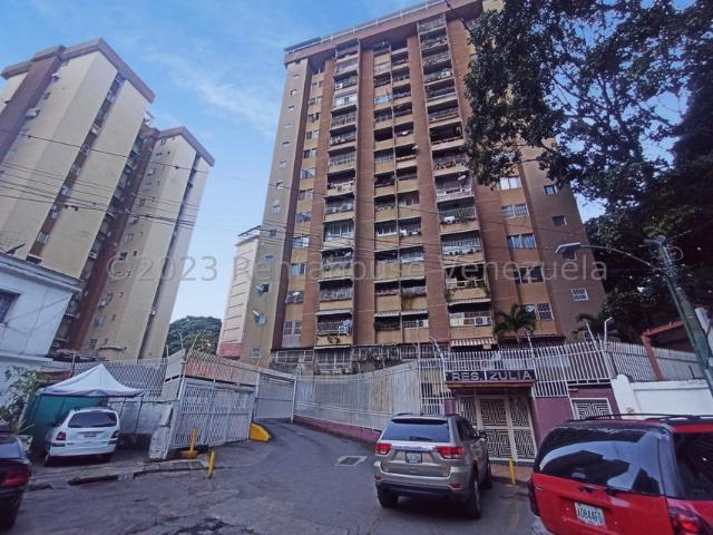 Apartamento en Venta en El Paraiso, Caracas