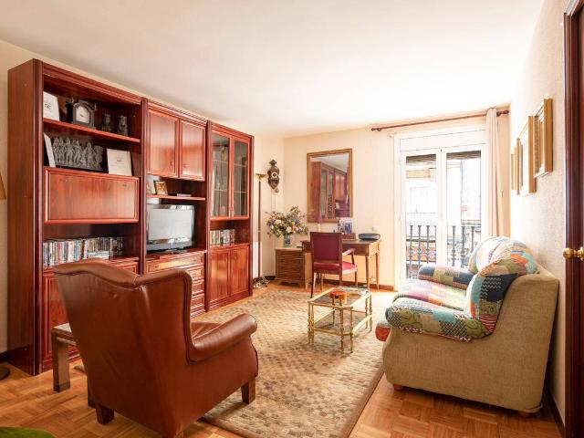 Apartamento en Venta en El Poble Sec Parc de Montjuïc