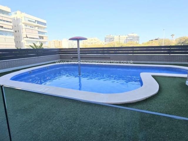 Apartamento en venta en Elche / Elx, Alicante