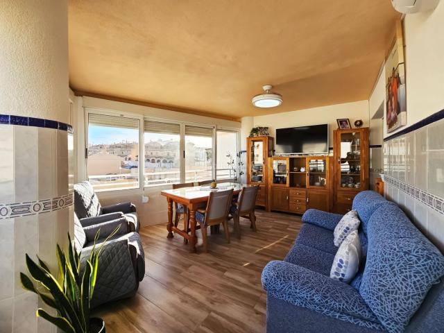 Apartamento en venta en Elche Elx, Los Arenales del Sol. Bajada de precio OPORTUNIDAD! Apartamento con vistas al mar a 40 m de la playa en Arenales del Sol Garaje incluido. Apartamentos Elche.