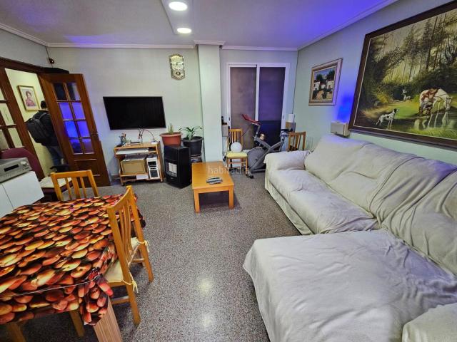 Apartamento en venta en Elda, Centro. Piso con ascensor zona Mercado Central Pza. Concordia. Apartamentos.