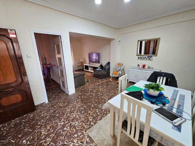 Apartamento en venta en Elda, Centro. Piso primero zona Mercado Central 2 de Mayo. Apartamentos.