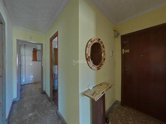 Apartamento en venta en Elda, Plaza de Toros Avenida Chapí Trinquete. Amplio piso exterior de 3 dormitorios, 4º sin ascensor, en Elda. Apartamentos.