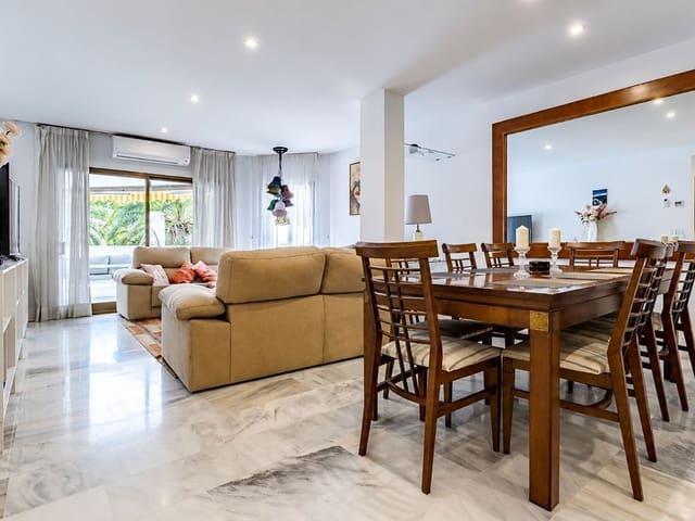 Apartamento en venta en Elviria, Málaga Costa del Sol