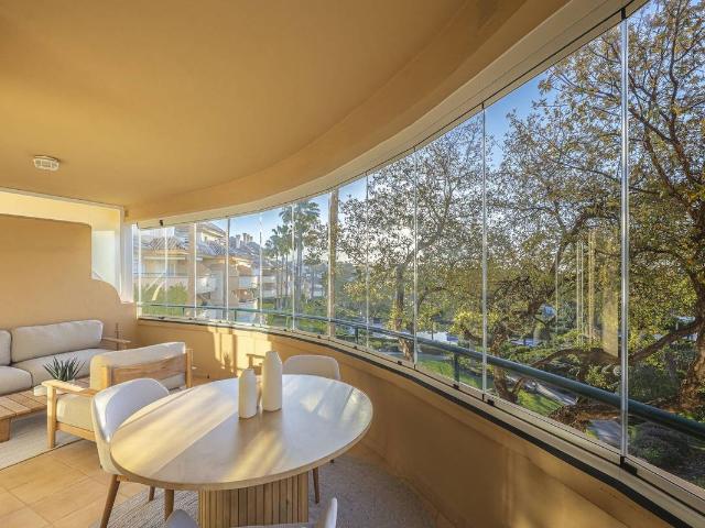 Apartamento en Venta en Elviria
