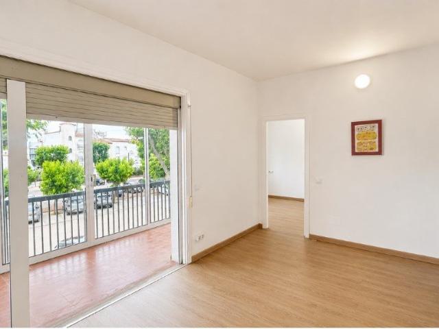 Apartamento en venta en Empuriabrava con terraza a pocos min. 40m² Empuriabrava