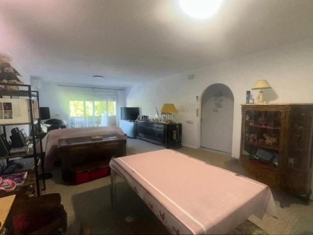 Apartamento en venta en Empuriabrava, Moxó Sant Mori Costa Brava. Amplio apartamento cerca de la playa y los comercios. Apartamentos.