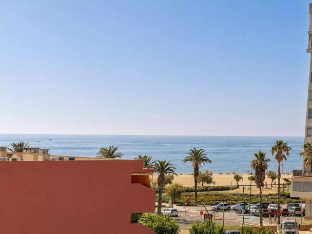Apartamento en venta en Empuriabrava, Muga Gran Reserva Badia Costa Brava. Apartamento en última planta con terraza en la azotea y vistas al mar en Empuriabrava. Apartamentos.