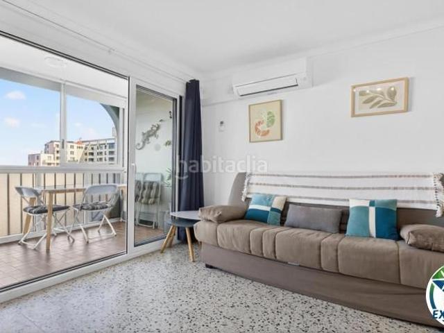 Apartamento en venta en Empuriabrava, Muga Gran Reserva Badia Costa Brava. SÍLVIA Acogedor apartamento de 2 dormitorios y a 50m de la playa con licencia turística. Apartamentos.