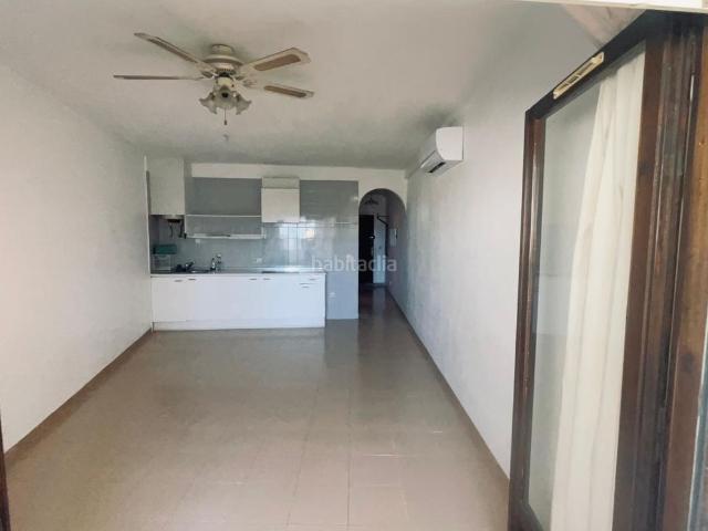 Apartamento en venta en Empuriabrava, Sant Maurici Costa Brava. Apartamento con licencia turística y vistas al Lago Sant Maurici. Apartamentos.