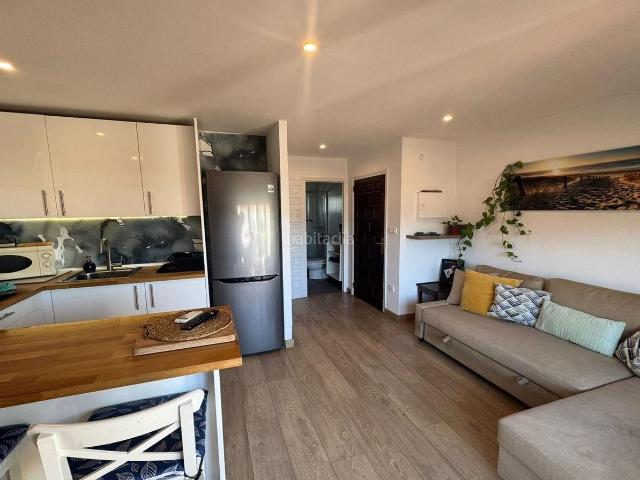 Apartamento en venta en Empuriabrava, Puigmal Mas Nou Costa Brava. Acogedor apartamento renovado de 1 habitación con licencia turística, terraza soleada y piscina comunitaria. Apartamentos.