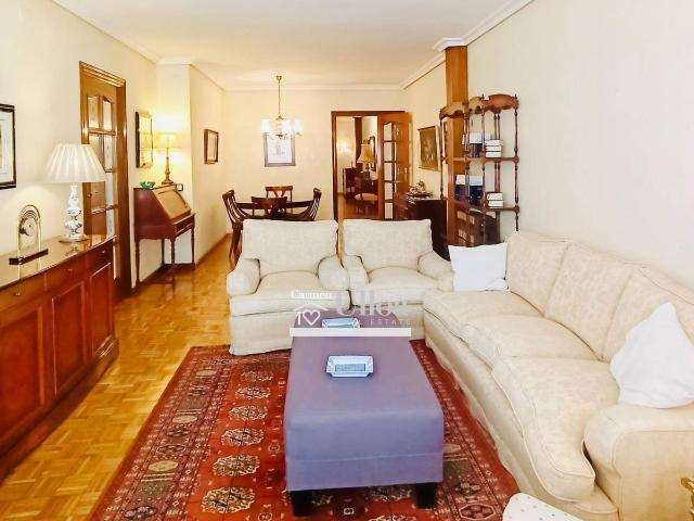 Apartamento en Venta en Ensanche Diputación