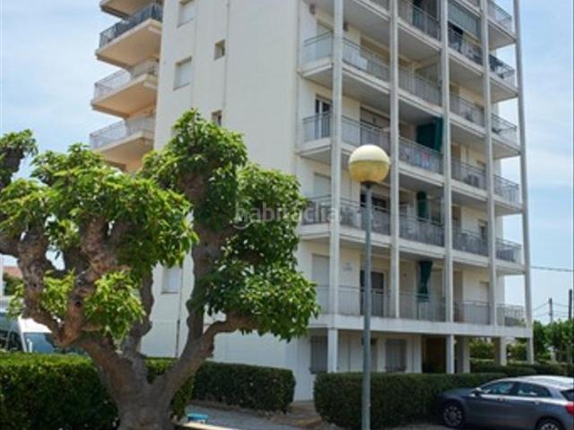 Apartamento en venta en Escala L´, Port La Clota Puig Sec Costa Brava. APARTAMENTO CERCA DEL PUERTO NÁUTICO DE L'ESCALA CON AMPLIA TERRAZA, TENIS, PISCINA Y CONSERGE. Apartamentos Escala.