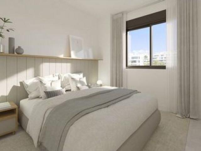 apartamento en Venta en Estepona. ZFID T100